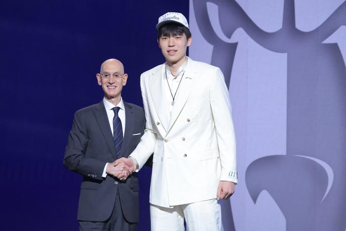 生日當天圓夢NBA 楊瀚森首輪第16順位被選中