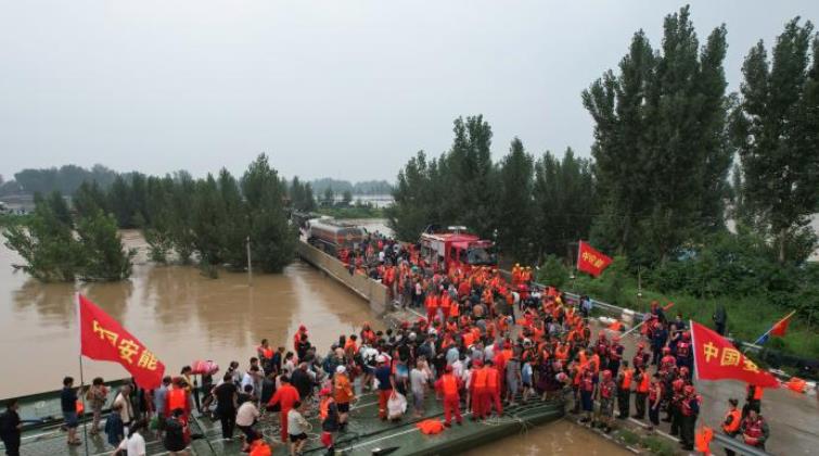 “逆行”重器中流擊水，創造救援速度奇跡<p>以精銳之“能”，護百姓之“安”，每一次極速救援，都是一場全力以赴，是承諾更是本色。<p>